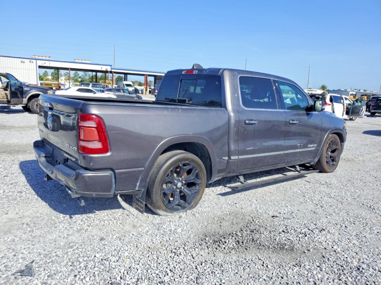 2019 RAM 1500 LIMITED — снимка 3