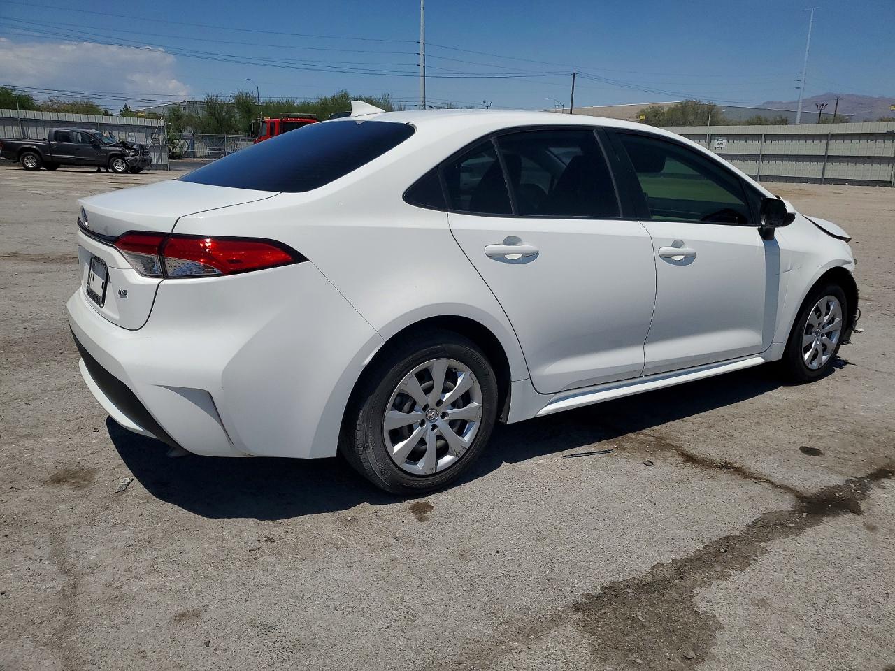 2021 TOYOTA COROLLA LE — снимка 3