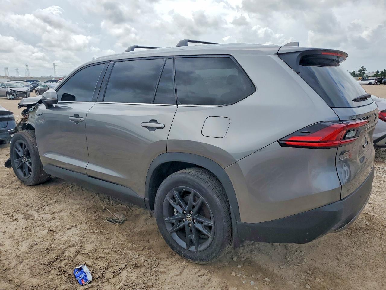 2026 TOYOTA GRAND HIGHLANDER LIMITED — снимка 2
