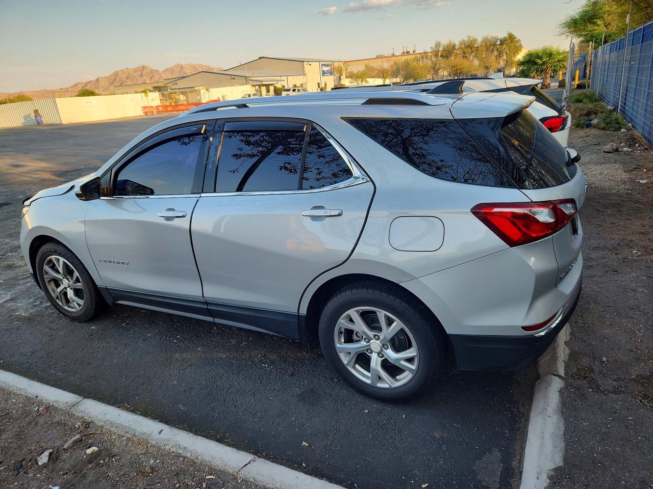 2019 CHEVROLET EQUINOX LT — снимка 2