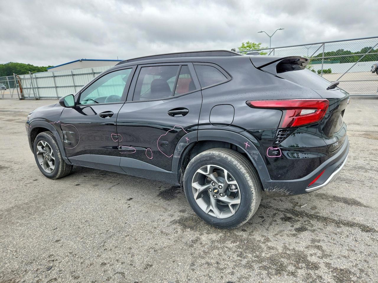 2025 CHEVROLET TRAX 1LT — снимка 2