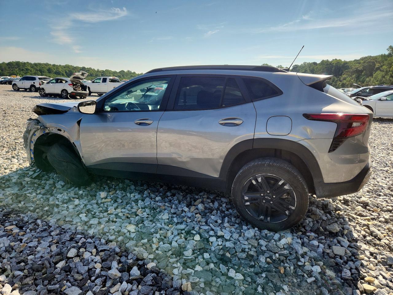 2025 CHEVROLET TRAX ACTIV — снимка 2