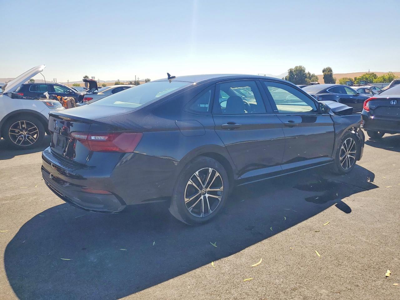 2023 VOLKSWAGEN JETTA SPORT — снимка 3