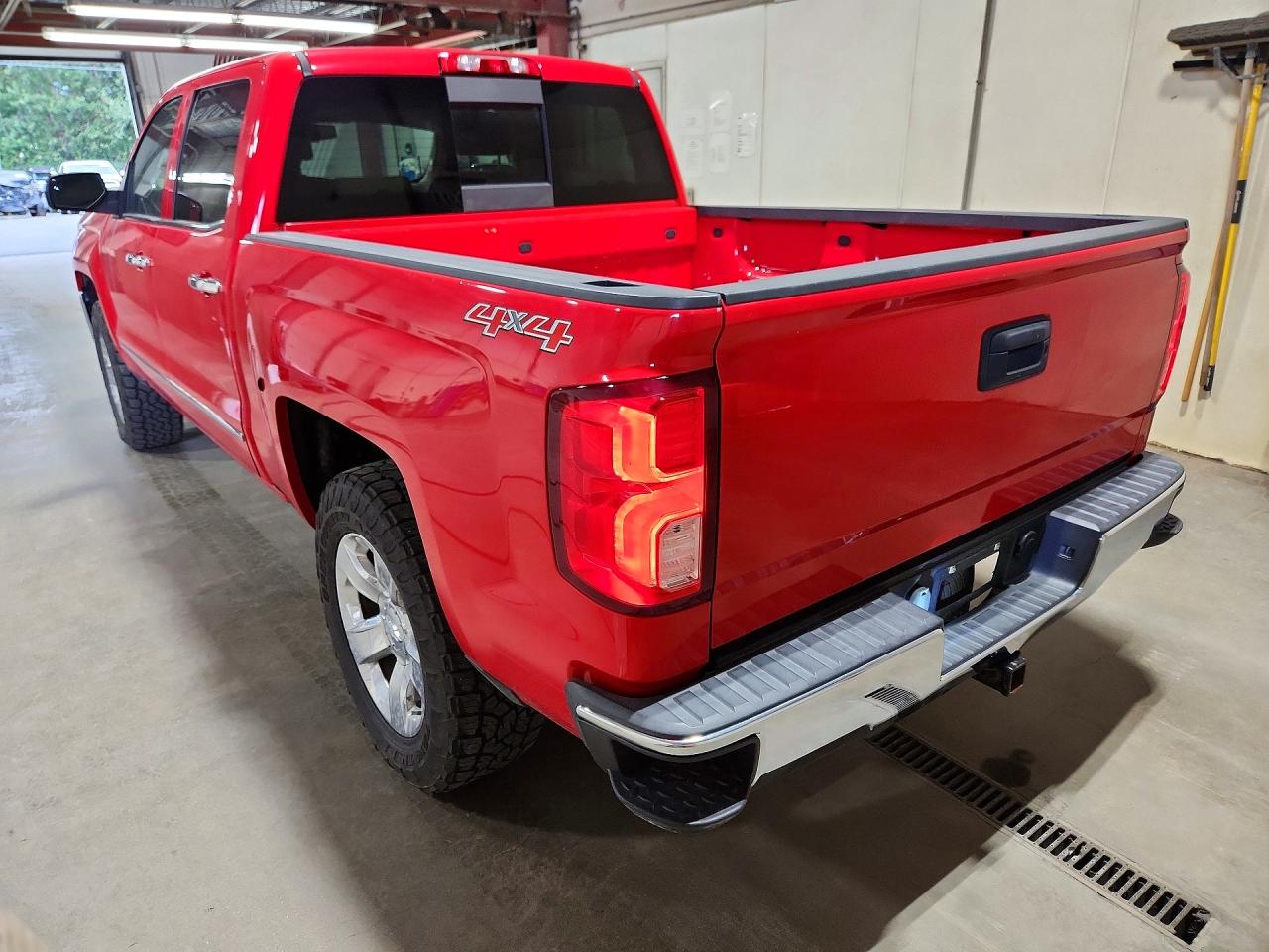 2017 CHEVROLET SILVERADO K1500 LTZ — снимка 2
