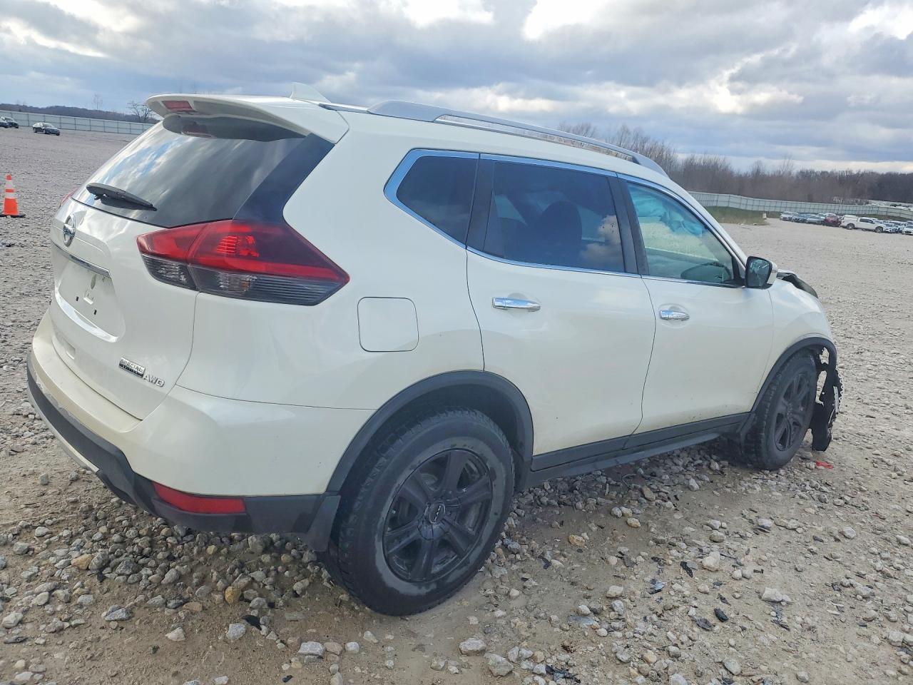 2020 NISSAN ROGUE S — снимка 3