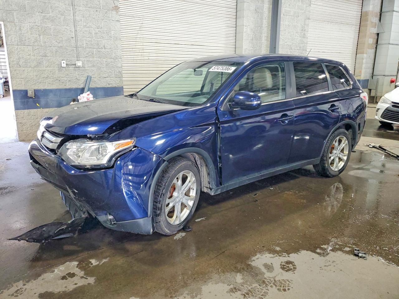 2015 MITSUBISHI OUTLANDER SE