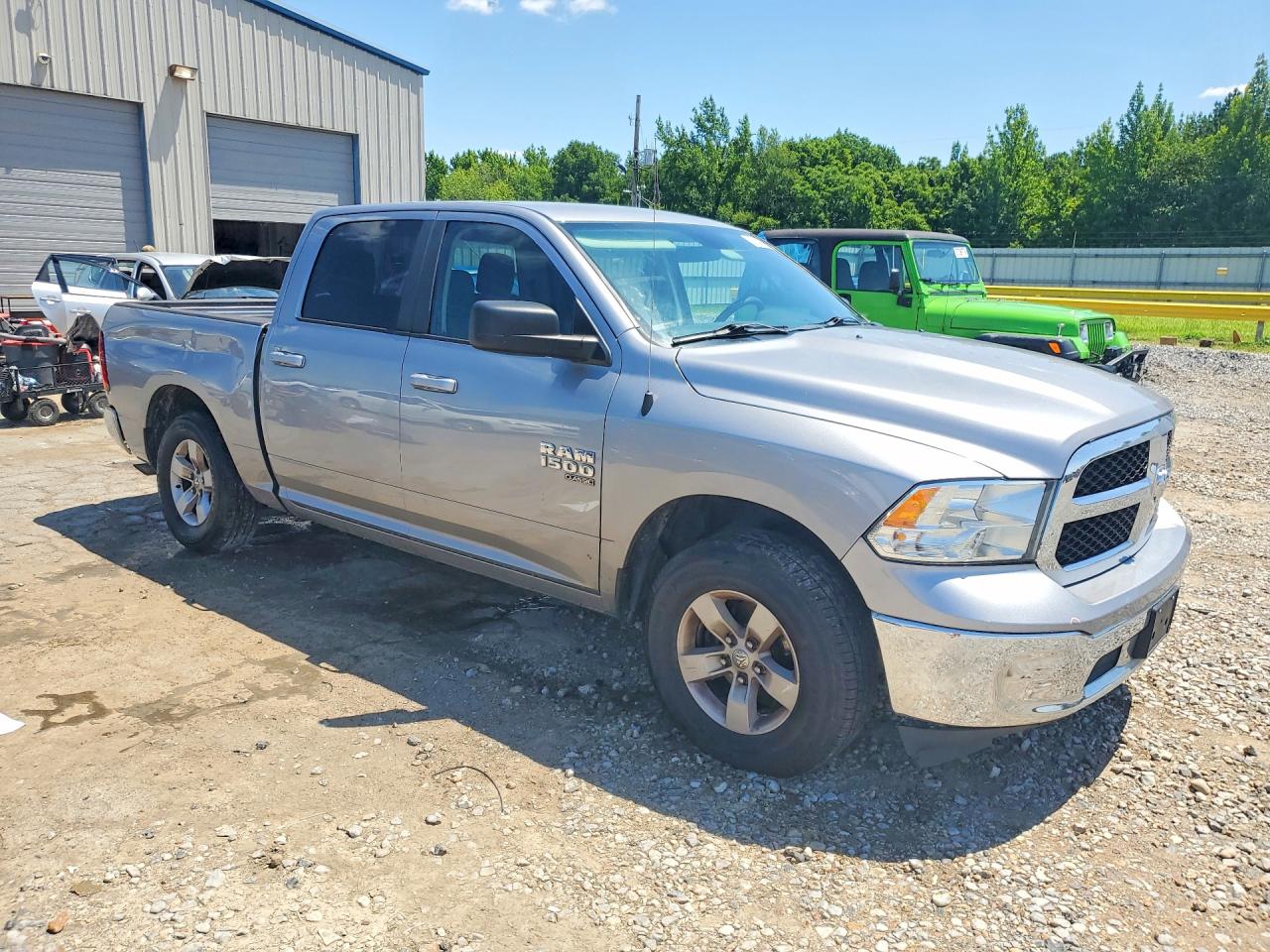 2021 RAM 1500 CLASSIC SLT — снимка 4