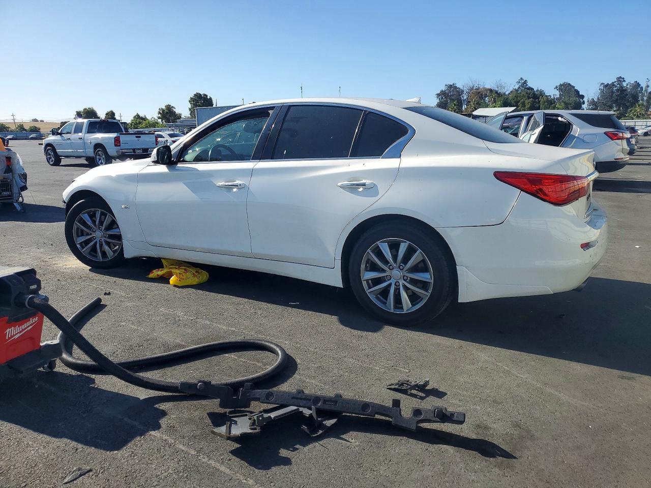 2017 INFINITI Q50 3.0T PREMIUM — снимка 2