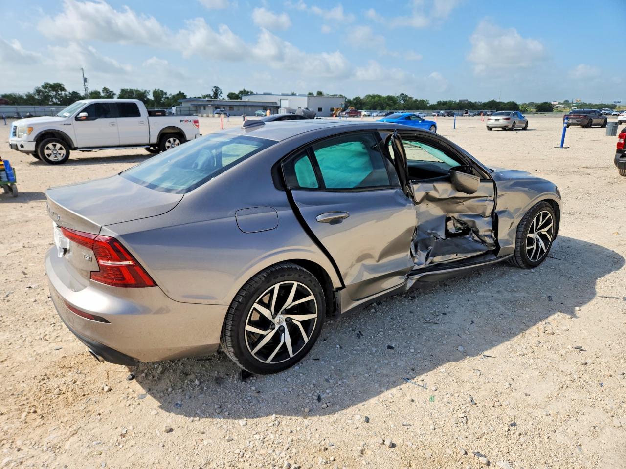 2019 VOLVO S60 T6 MOMENTUM — снимка 3