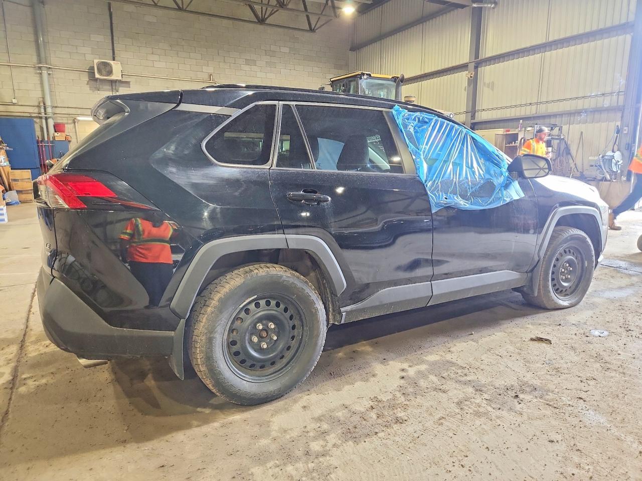 2019 TOYOTA RAV4 LE — снимка 3
