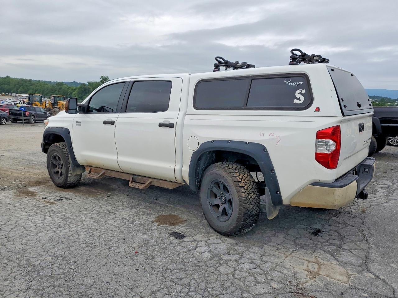 2016 TOYOTA TUNDRA SR5 — снимка 2