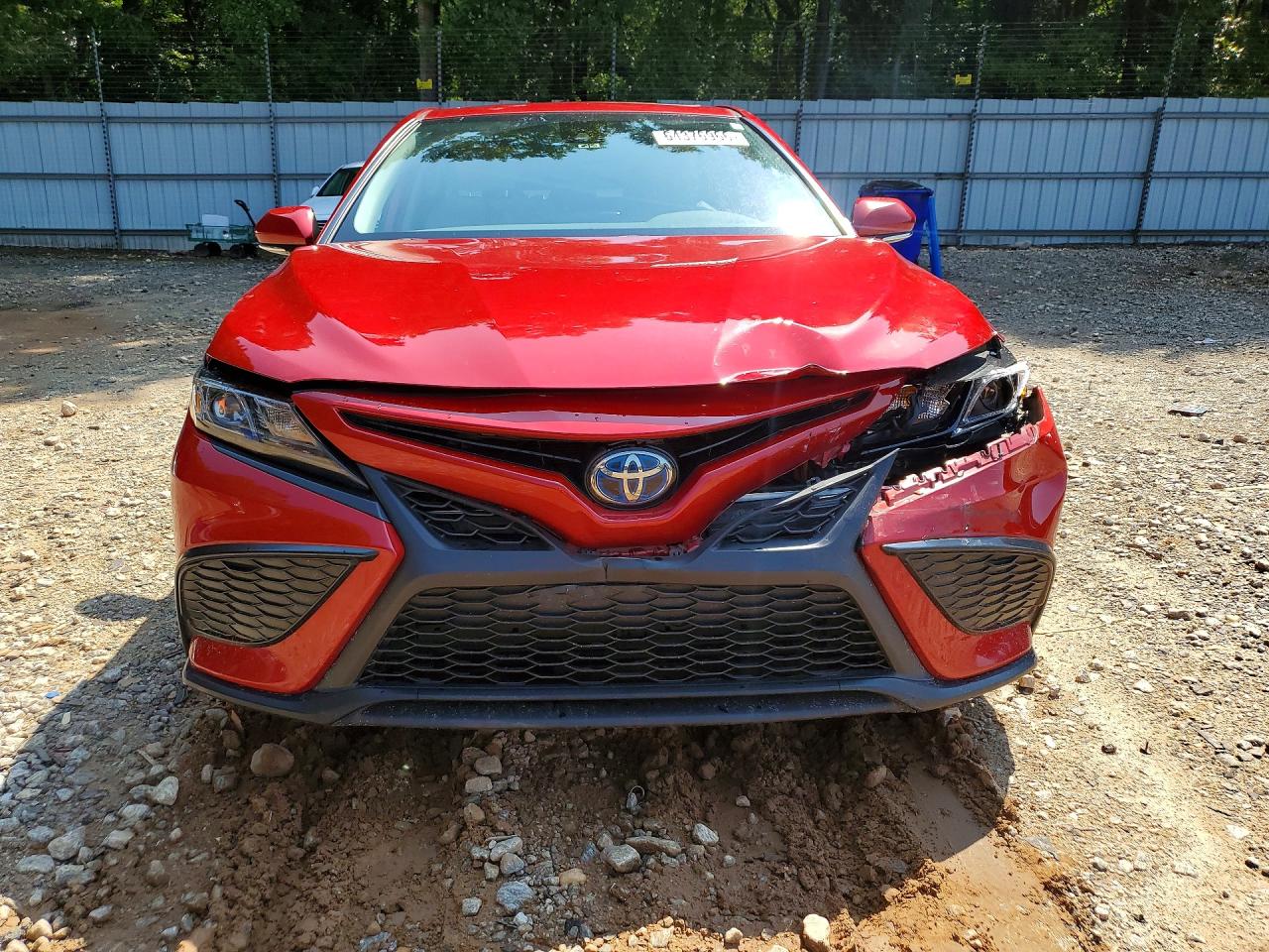 2022 TOYOTA CAMRY HYBRID SE — снимка 5