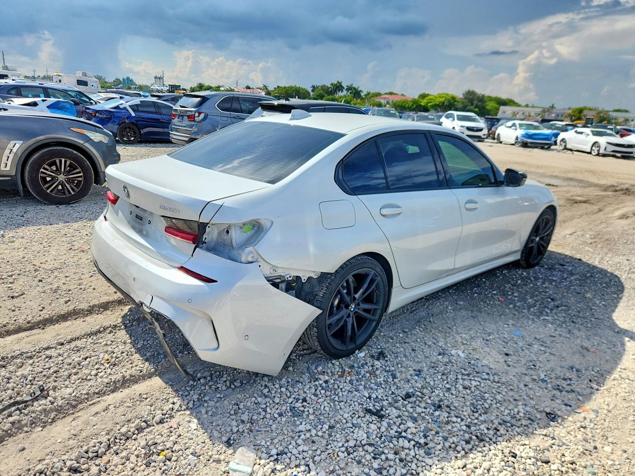 2021 BMW 330XI — снимка 3