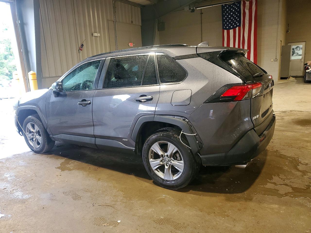 2024 TOYOTA RAV4 LE — снимка 2