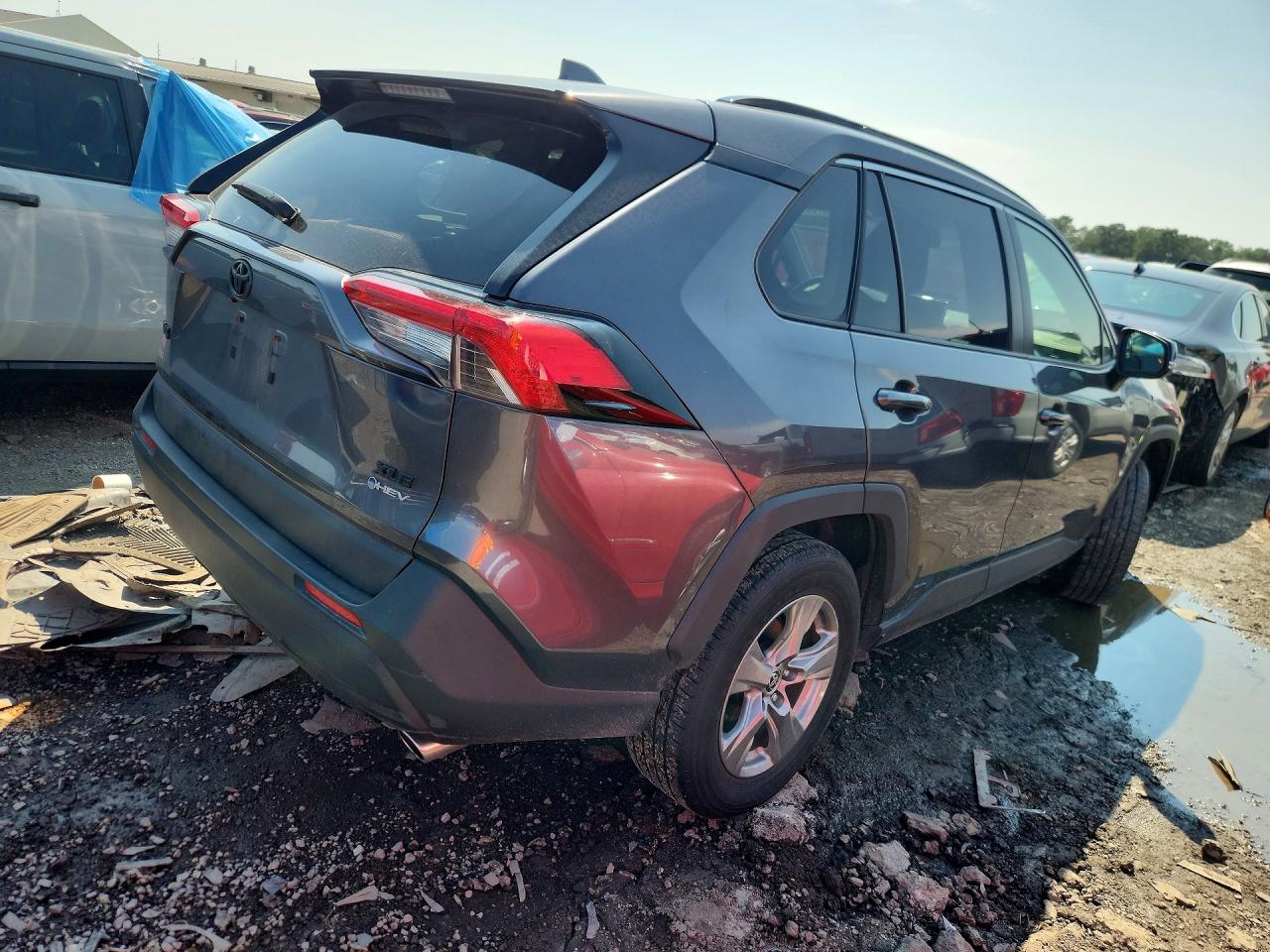 2025 TOYOTA RAV4 HYBRID XLE — снимка 3