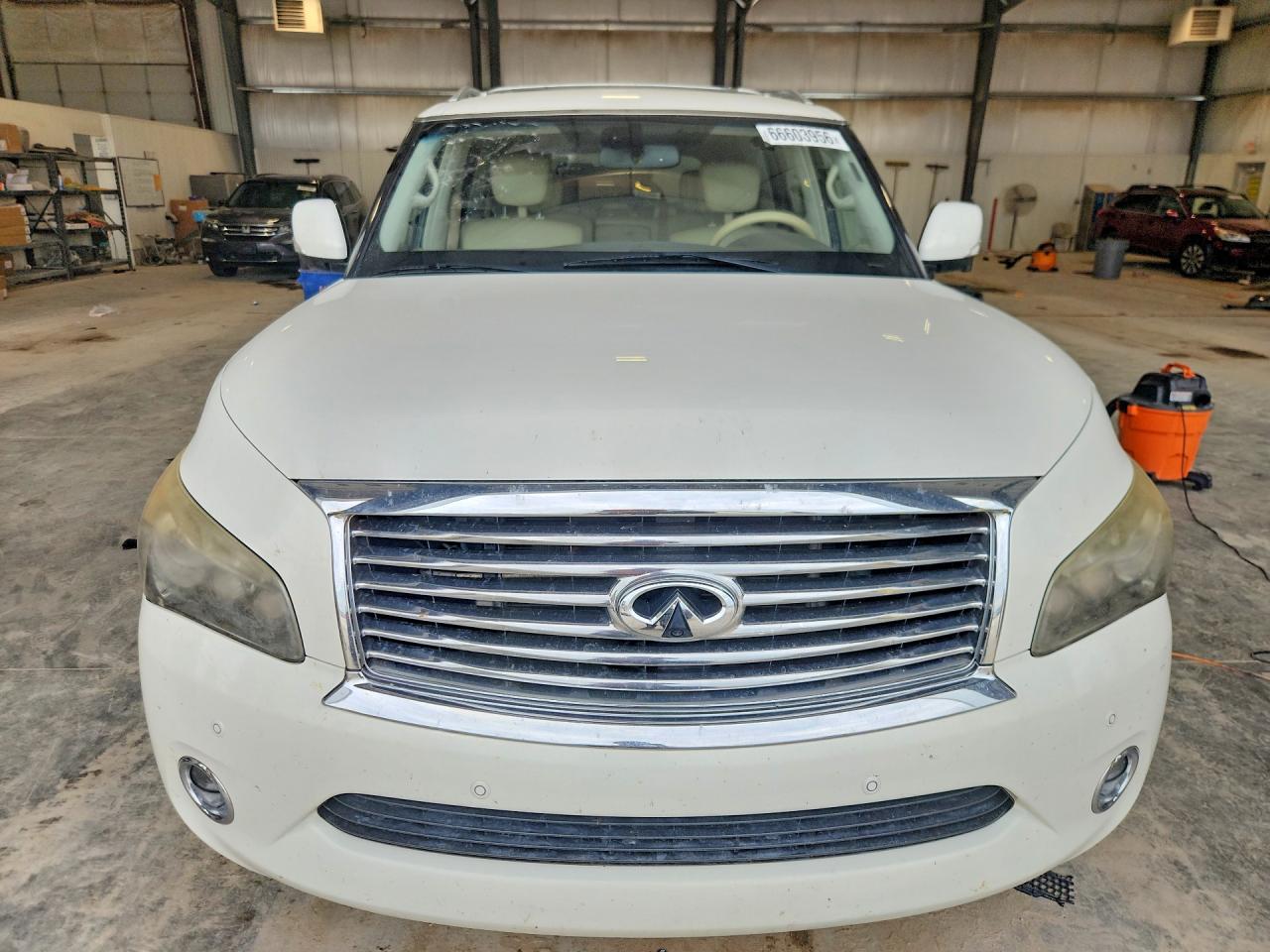 2014 INFINITI QX80 — снимка 5
