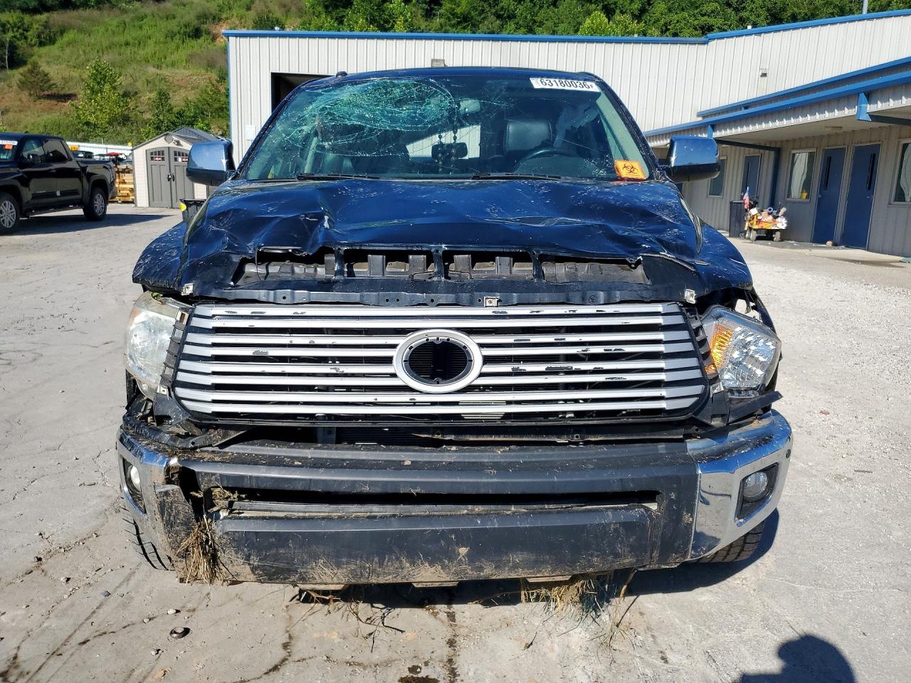 2017 TOYOTA TUNDRA CREWMAX LIMITED — снимка 5
