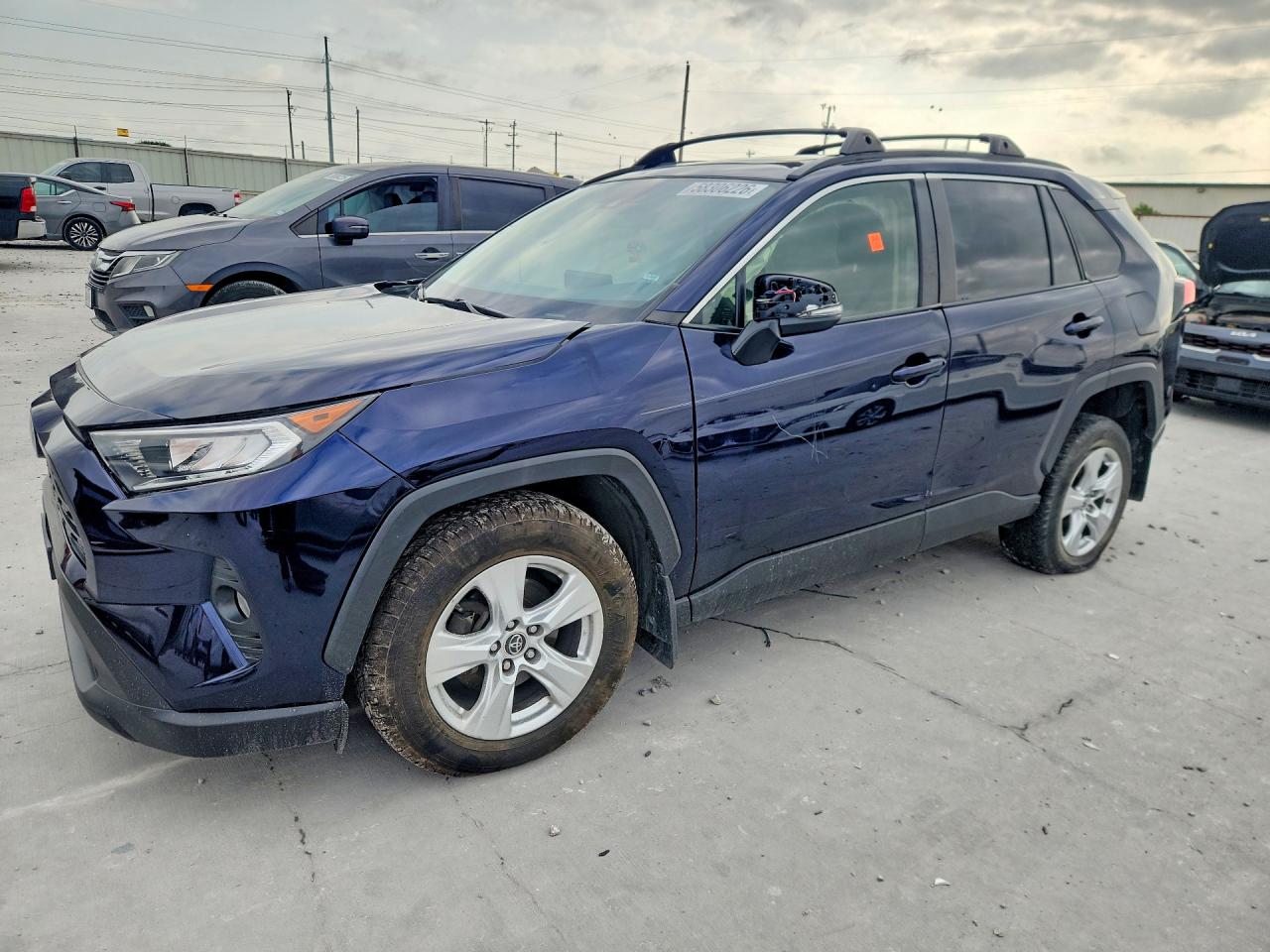 2019 TOYOTA RAV4 XLE