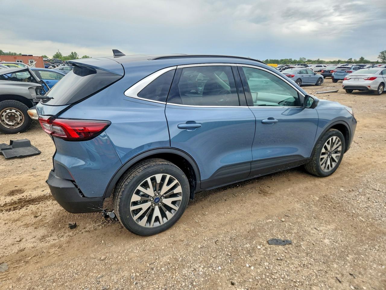 2023 FORD ESCAPE PLATINUM — снимка 3