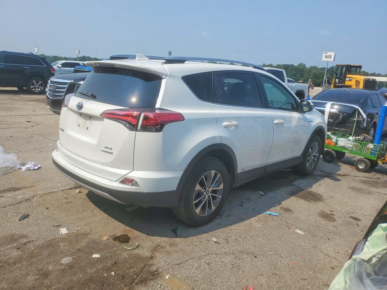 2018 TOYOTA RAV4 HYBRID XLE — снимка 3