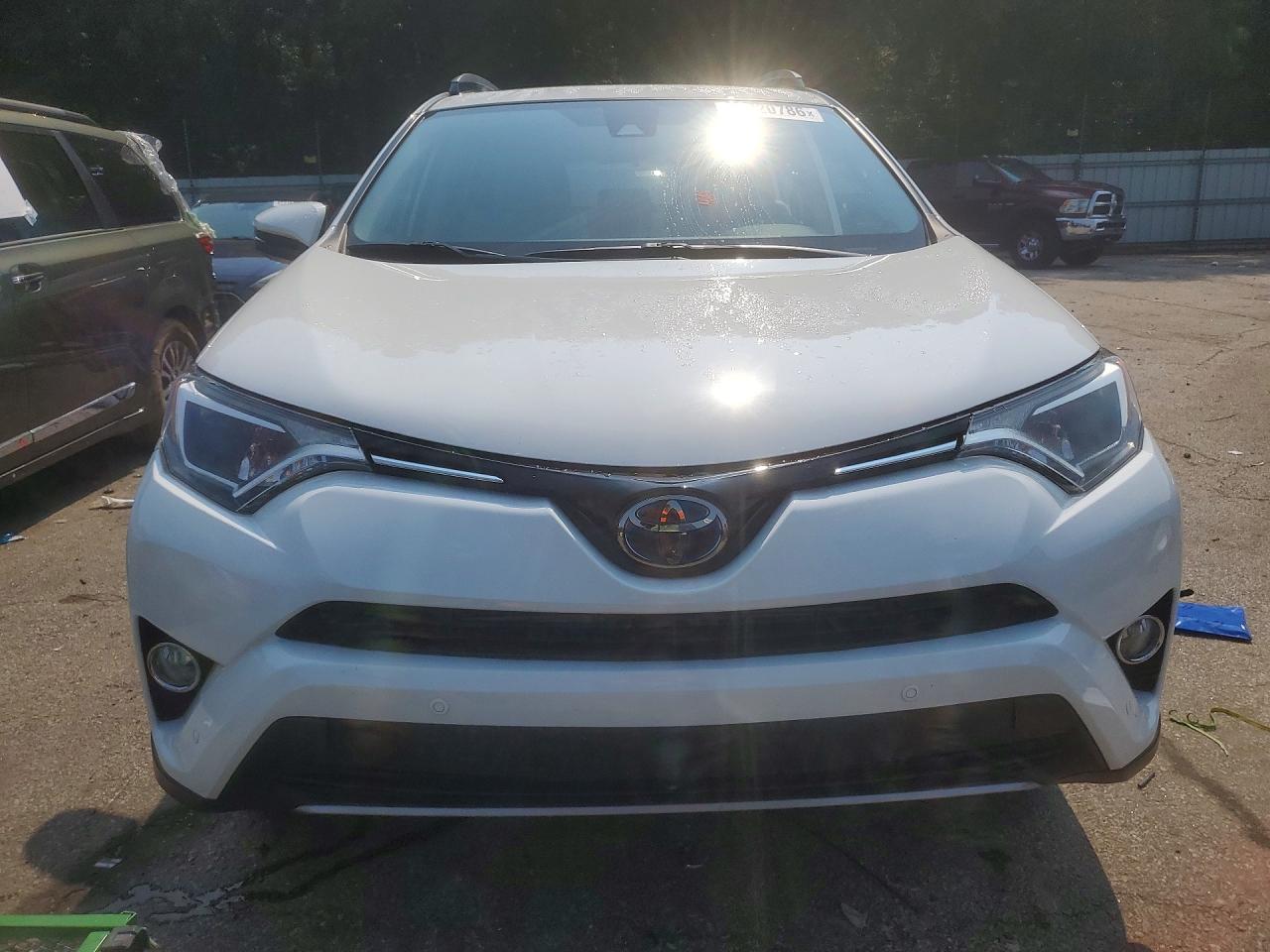 2018 TOYOTA RAV4 HYBRID XLE — снимка 5