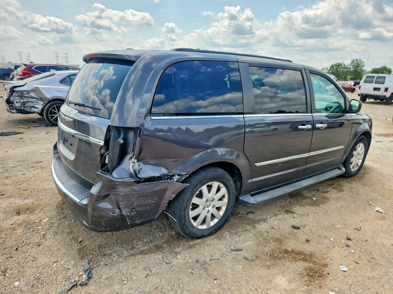 2016 CHRYSLER TOWN & COUNTRY TOURING — снимка 3