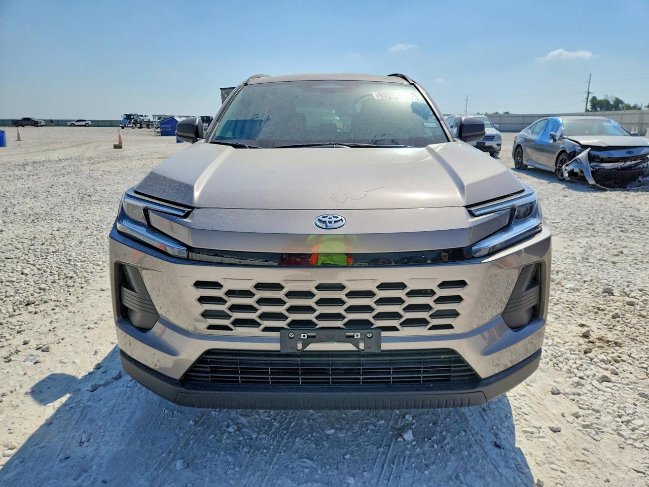 2026 TOYOTA RAV4 LE — снимка 5