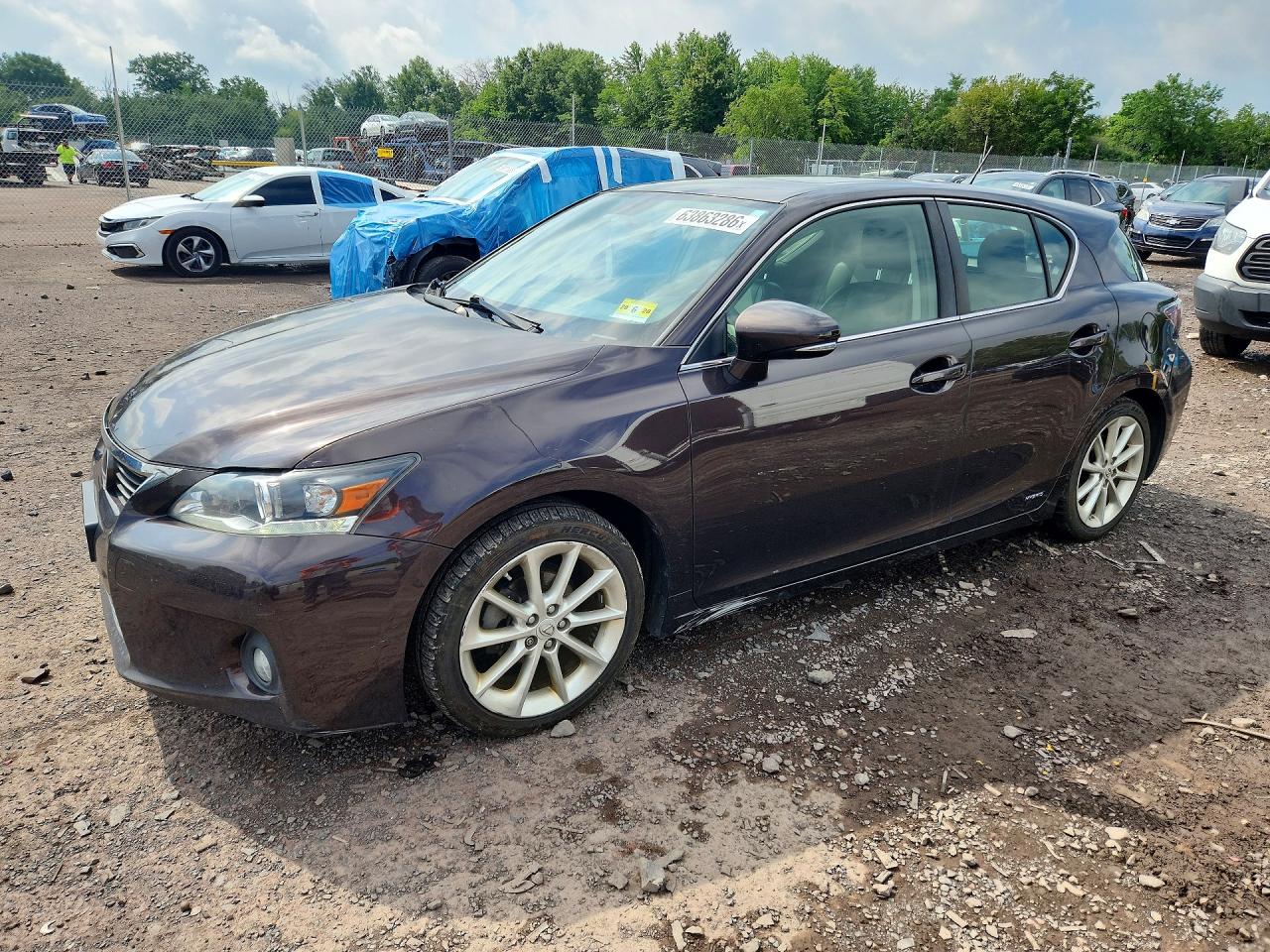 2013 LEXUS CT 200