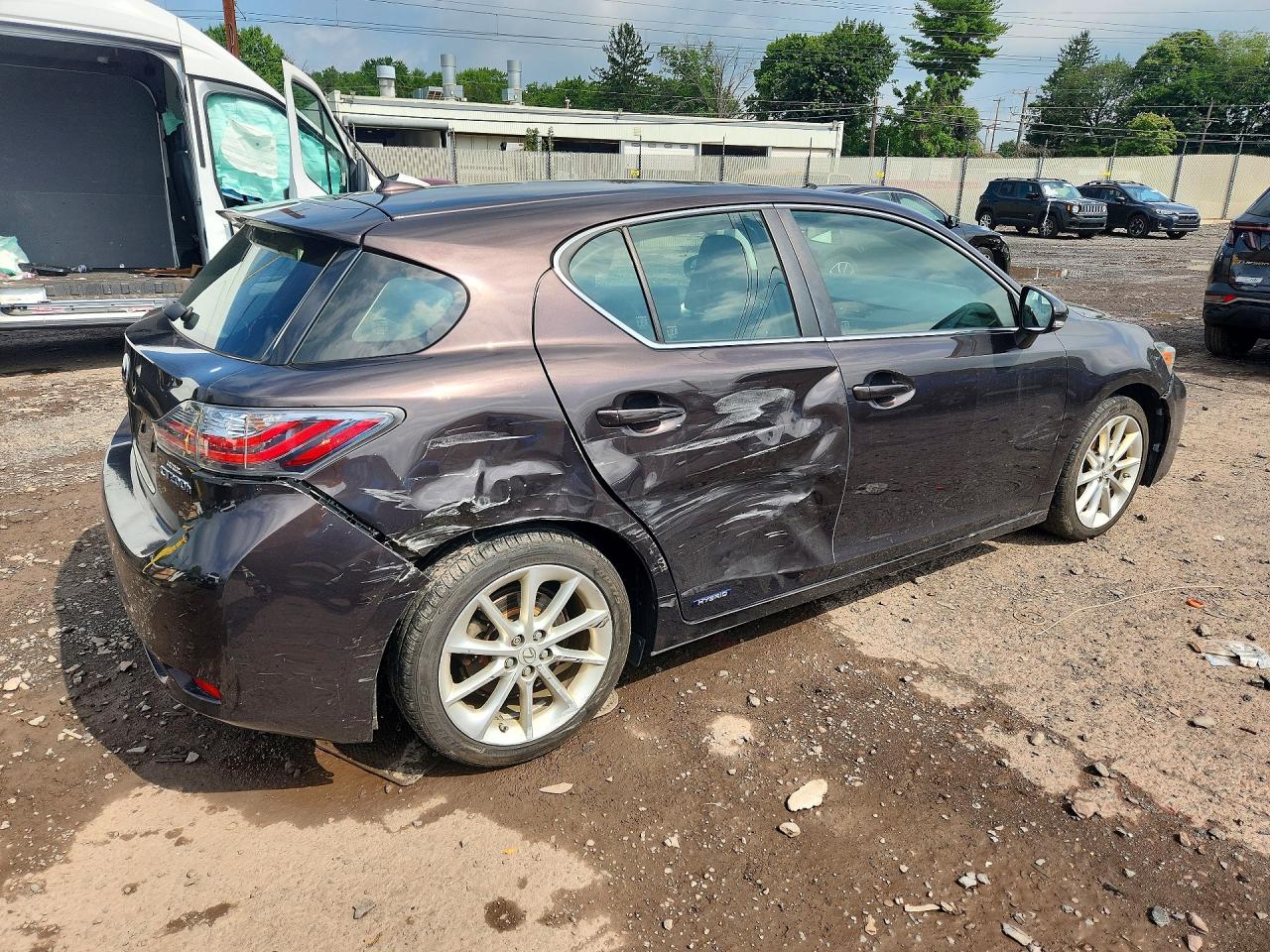 2013 LEXUS CT 200 — снимка 3