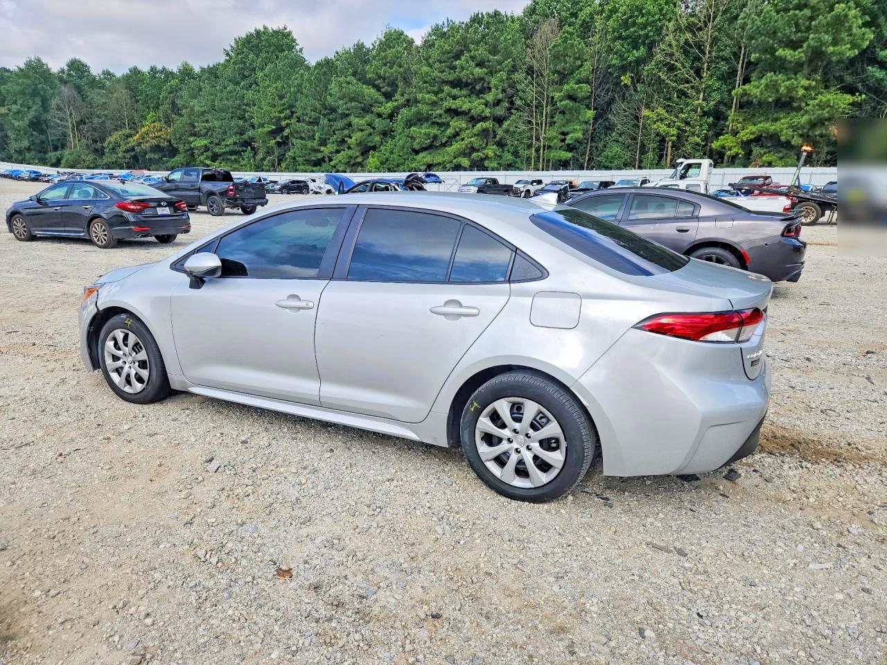 2024 TOYOTA COROLLA LE — снимка 2