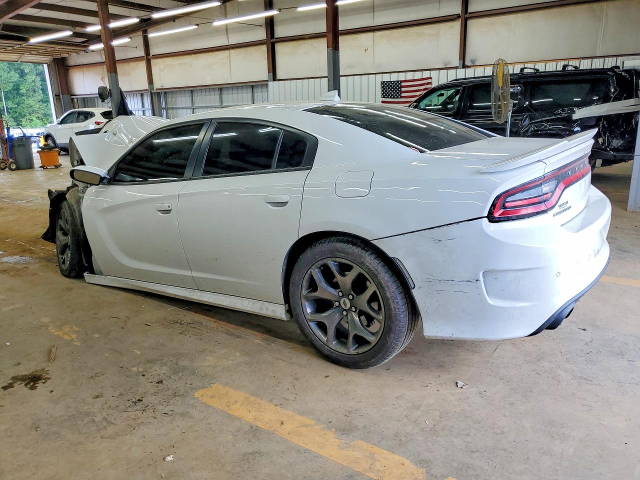 2019 DODGE CHARGER R/T — снимка 2