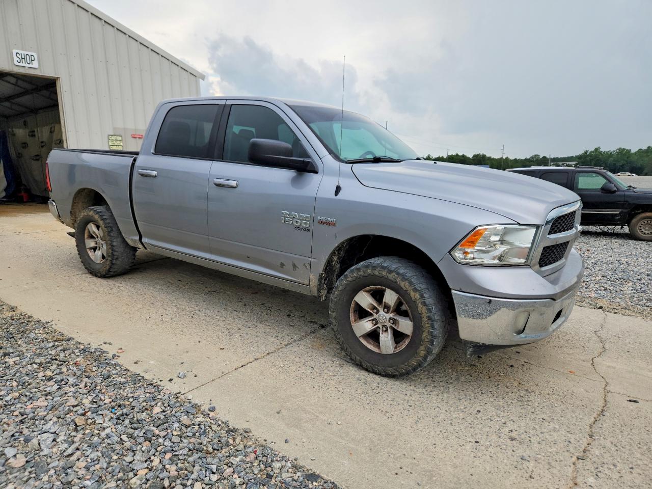 2019 RAM 1500 CLASSIC SLT — снимка 4