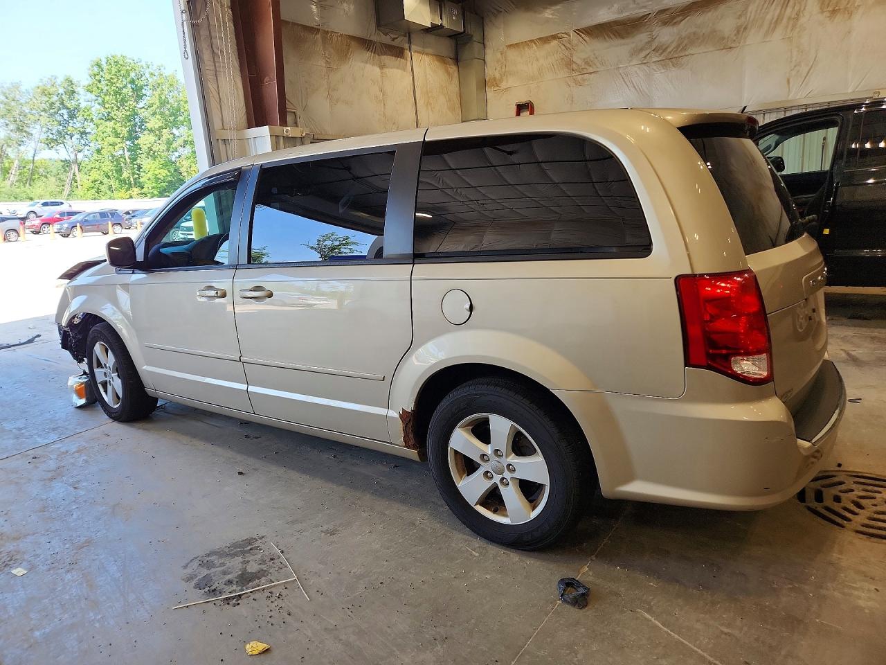 2025 DODGE GRAND CARAVAN SE — снимка 2