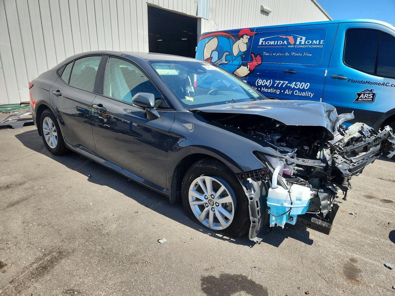2026 TOYOTA CAMRY LE — снимка 4