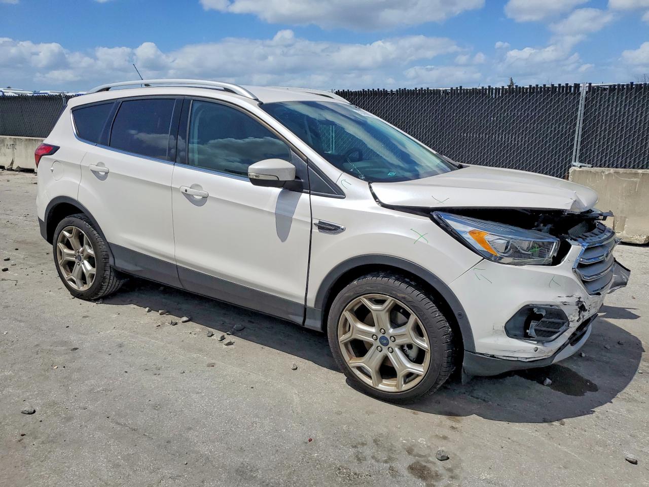 2019 FORD ESCAPE TITANIUM — снимка 4