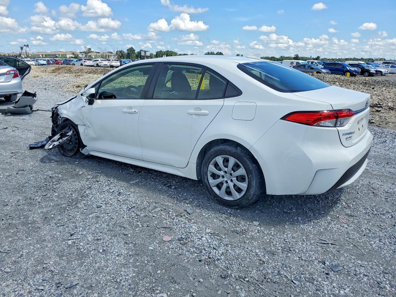 2022 TOYOTA COROLLA LE — снимка 2