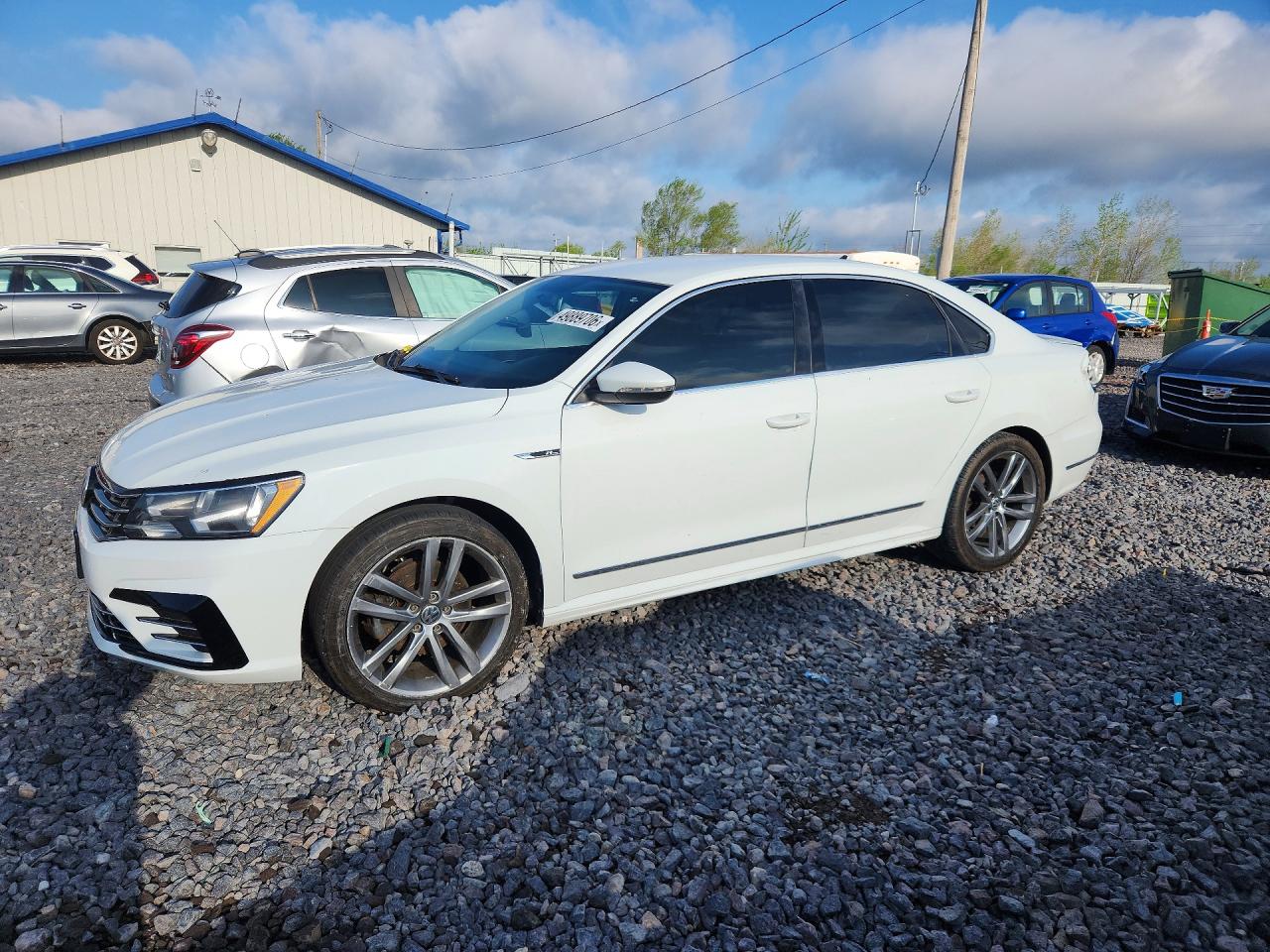 2017 VOLKSWAGEN PASSAT R-LINE
