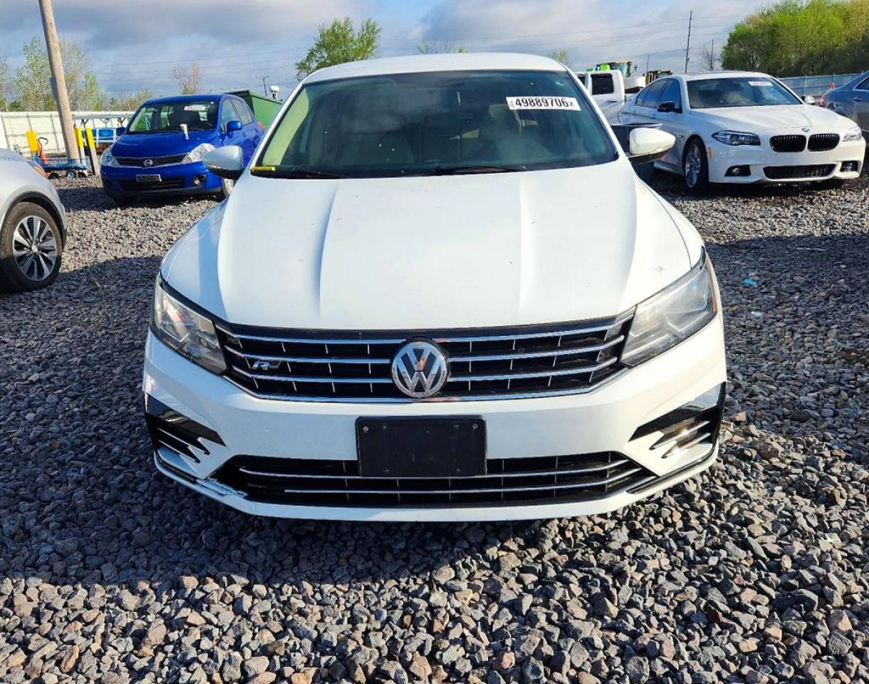 2017 VOLKSWAGEN PASSAT R-LINE — снимка 5