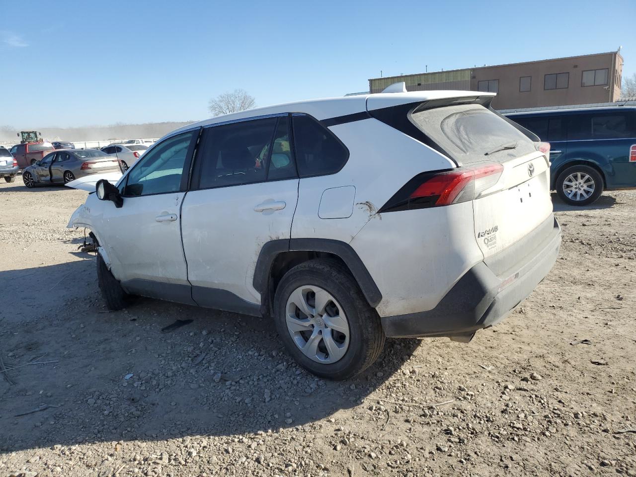 2022 TOYOTA RAV4 LE — снимка 2