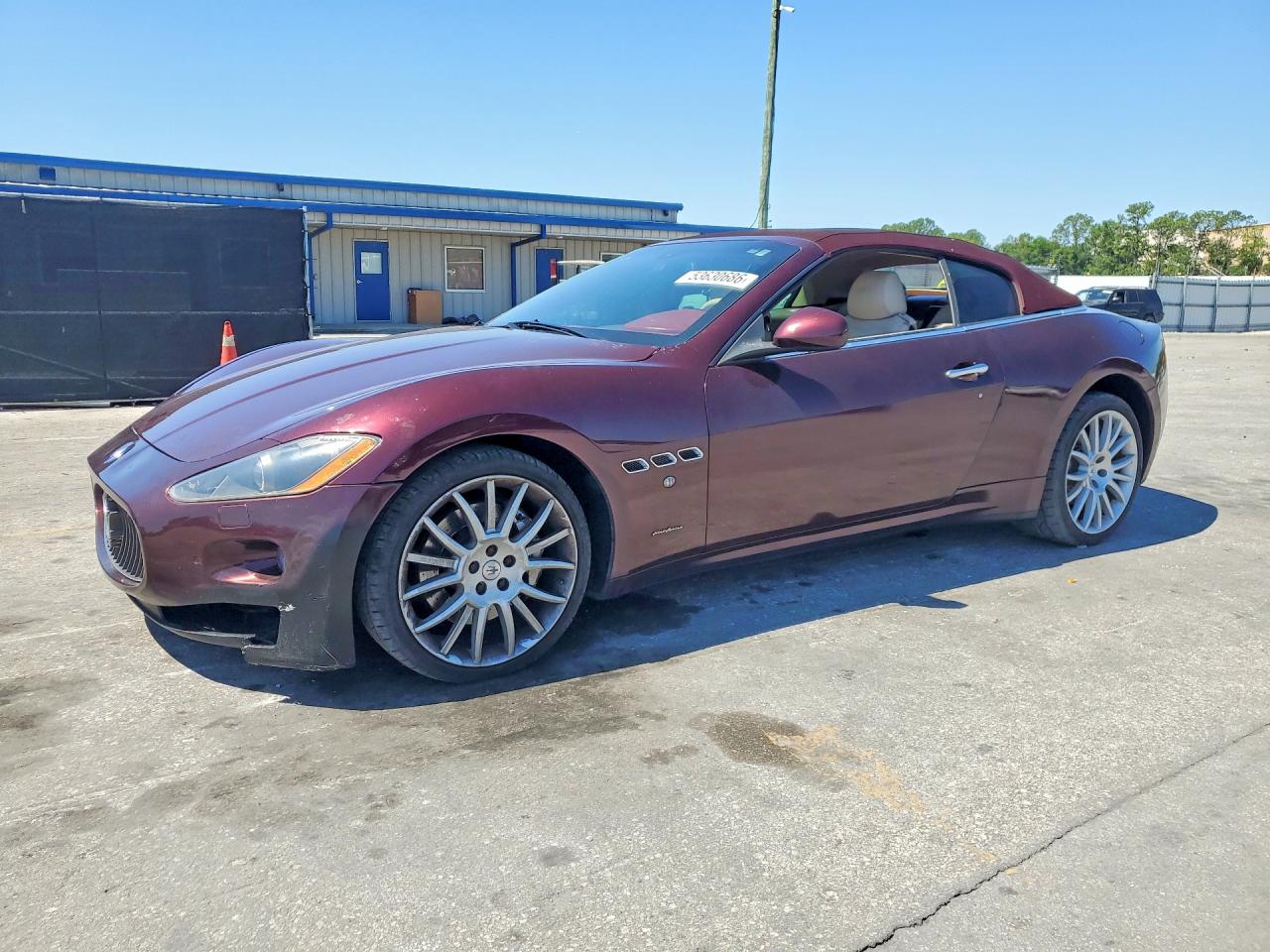 2010 MASERATI GRANTURISMO