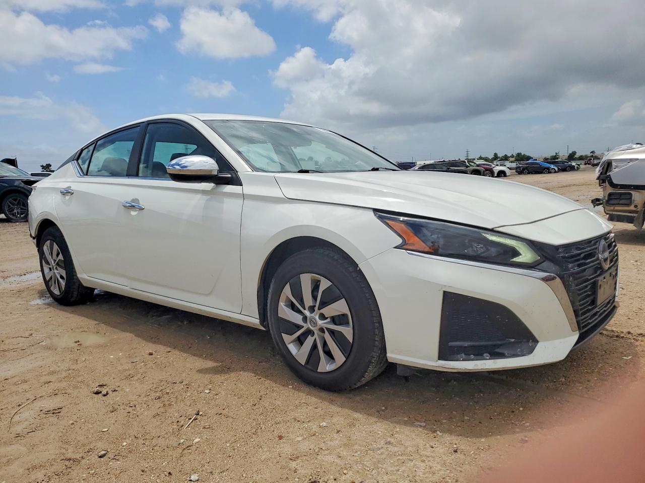 2024 NISSAN ALTIMA S — снимка 4
