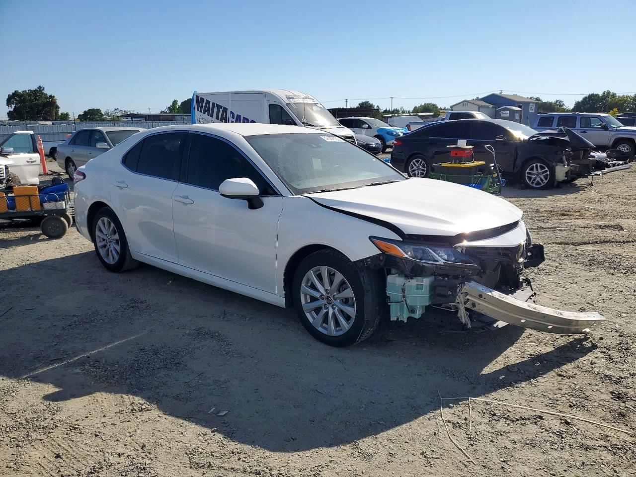 2018 TOYOTA CAMRY LE — снимка 4