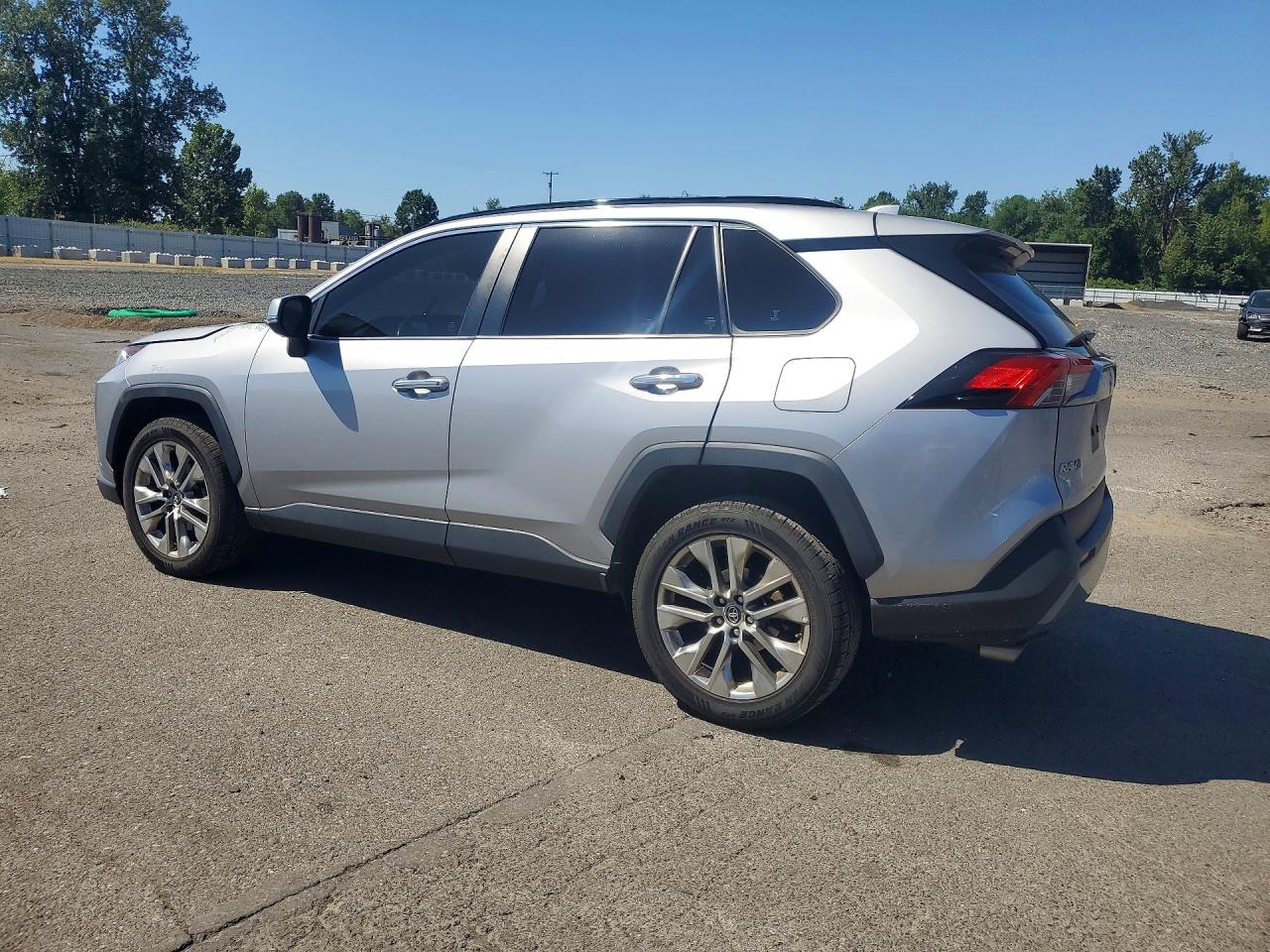 2019 TOYOTA RAV4 LIMITED — снимка 2