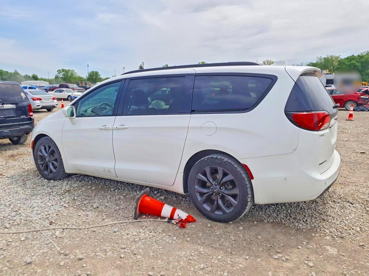 2018 CHRYSLER PACIFICA TOURING L PLUS — снимка 2