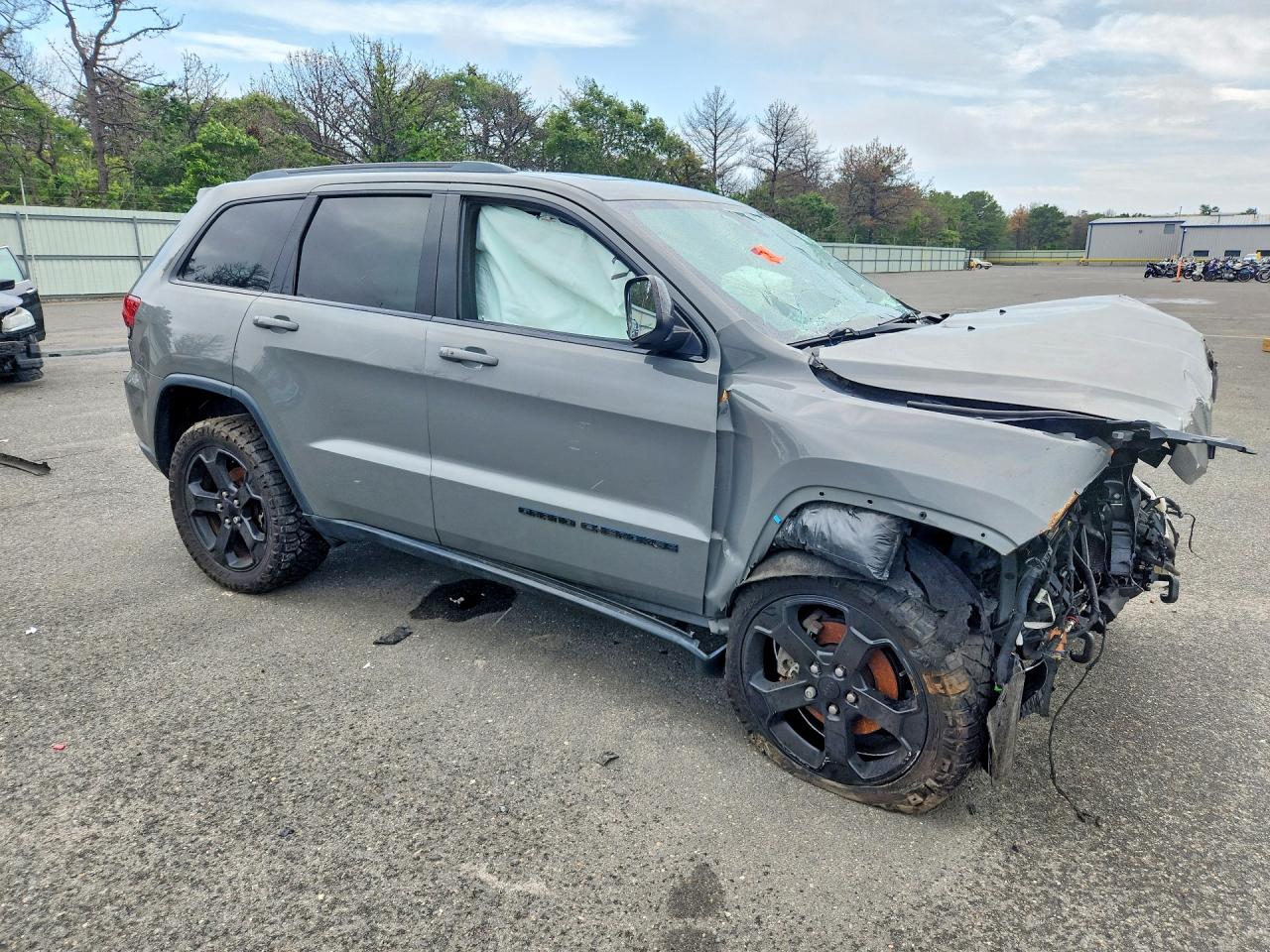 2019 JEEP GRAND CHEROKEE LAREDO — снимка 4