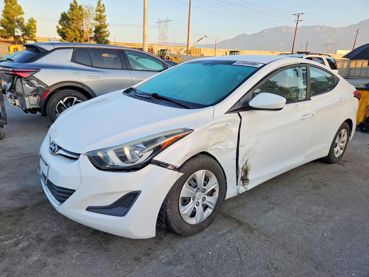 2016 HYUNDAI ELANTRA SE