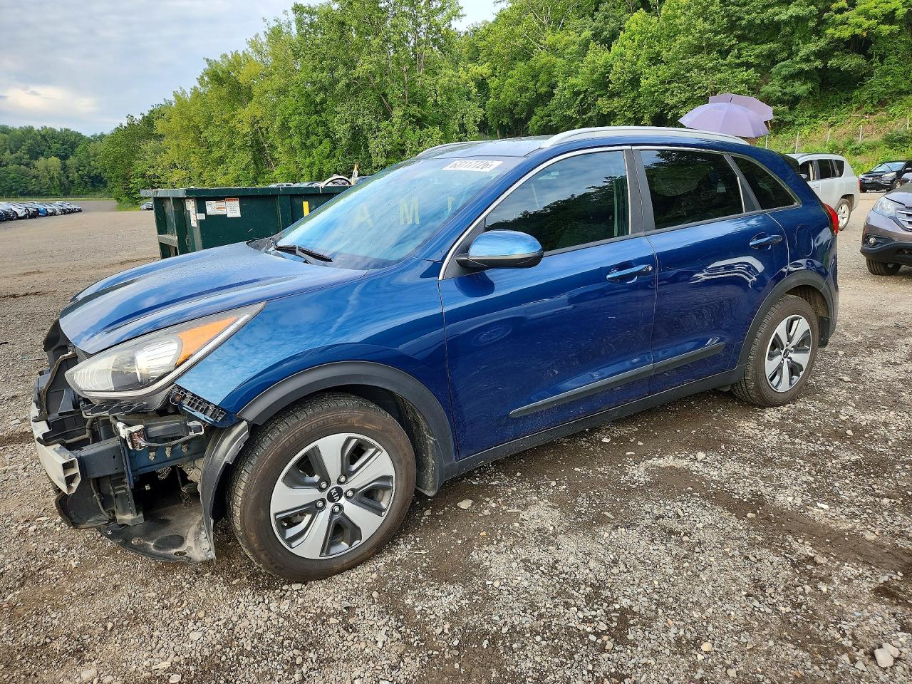 2017 KIA NIRO LX