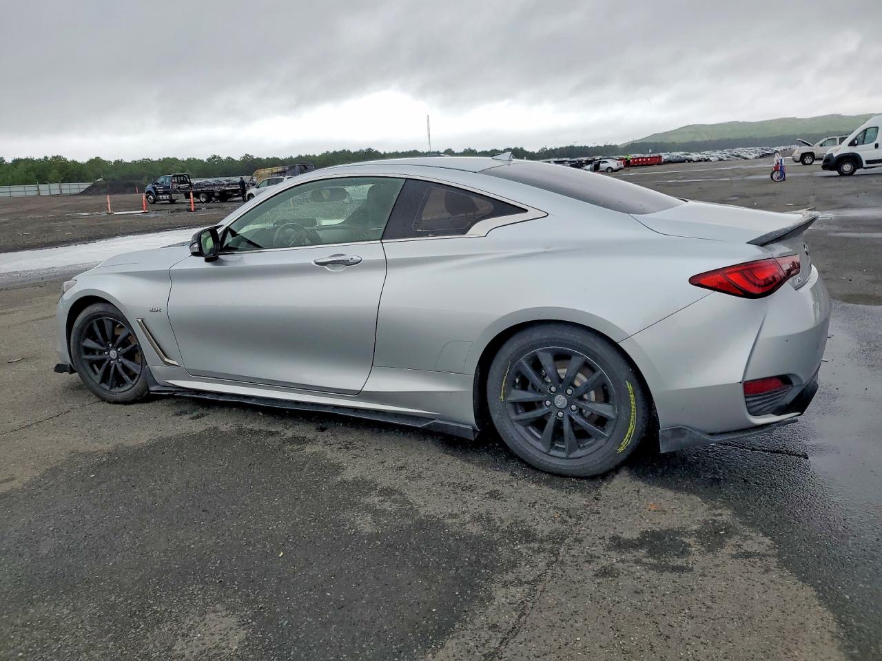 2017 INFINITI Q60 2.0T PREMIUM — снимка 2