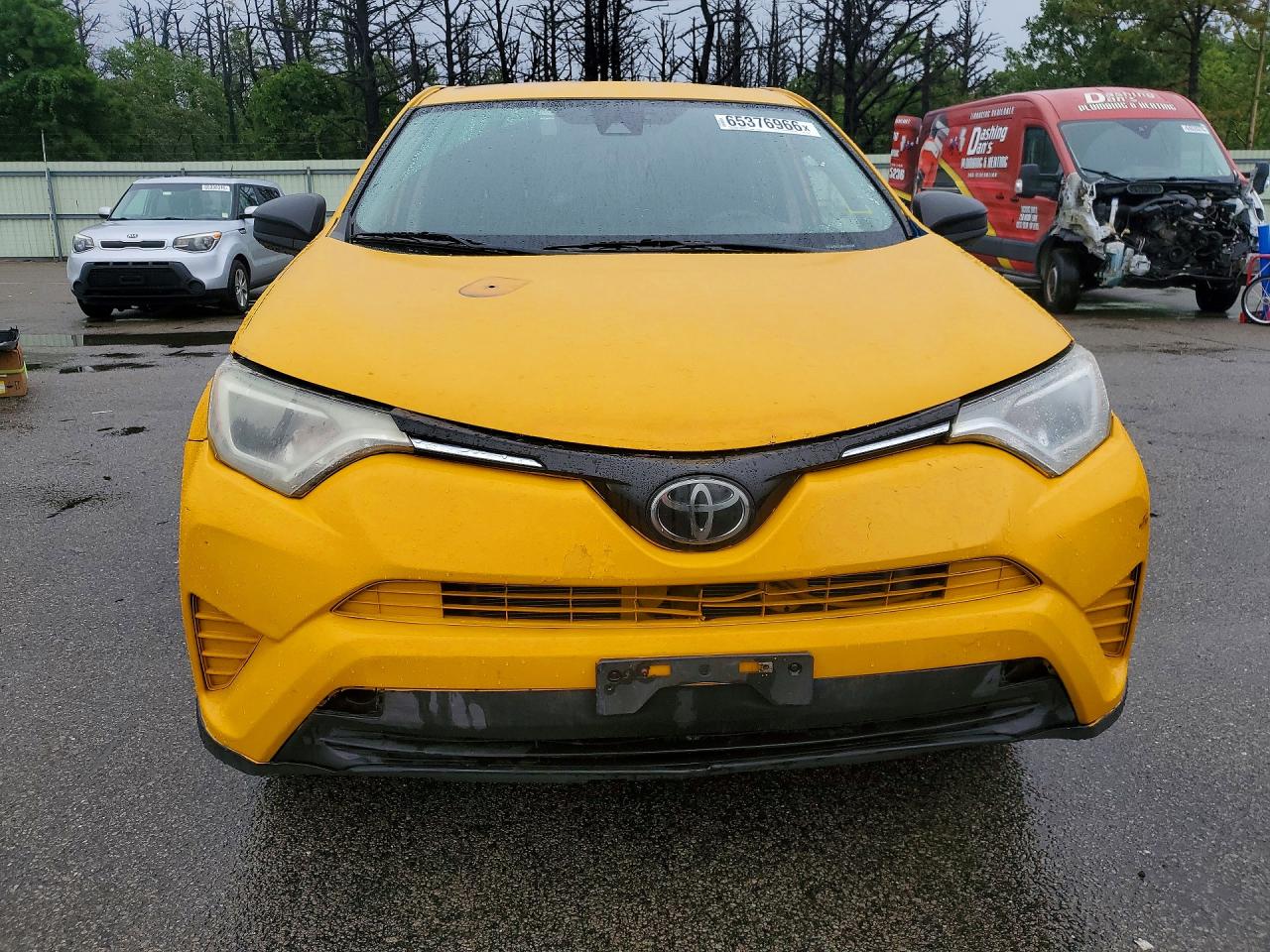 2018 TOYOTA RAV4 LE — снимка 5