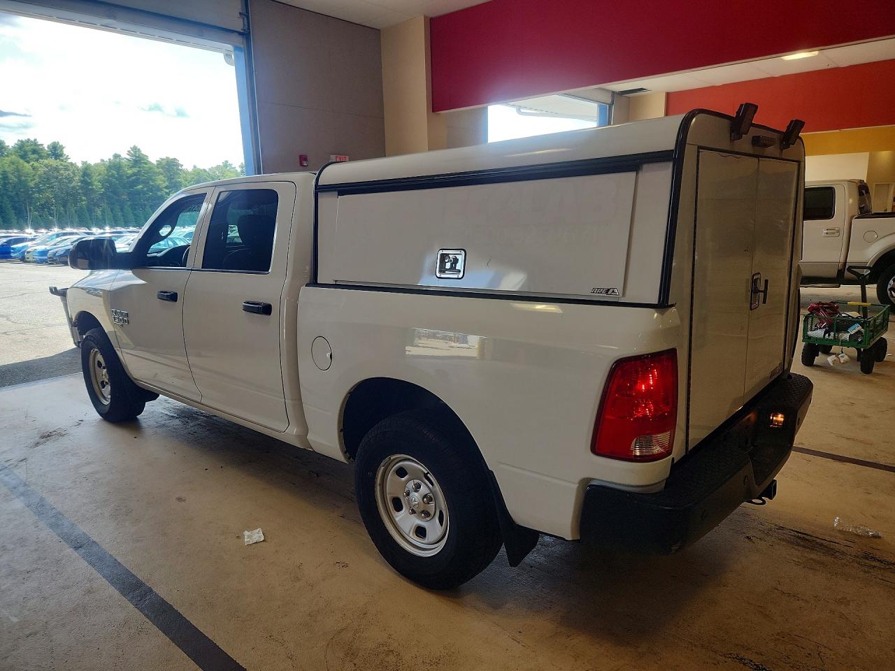 2022 RAM 1500 CLASSIC TRADESMAN — снимка 2